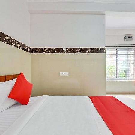 Hotel O Sri Sai Guru Comforts Yelahanka Екстер'єр фото