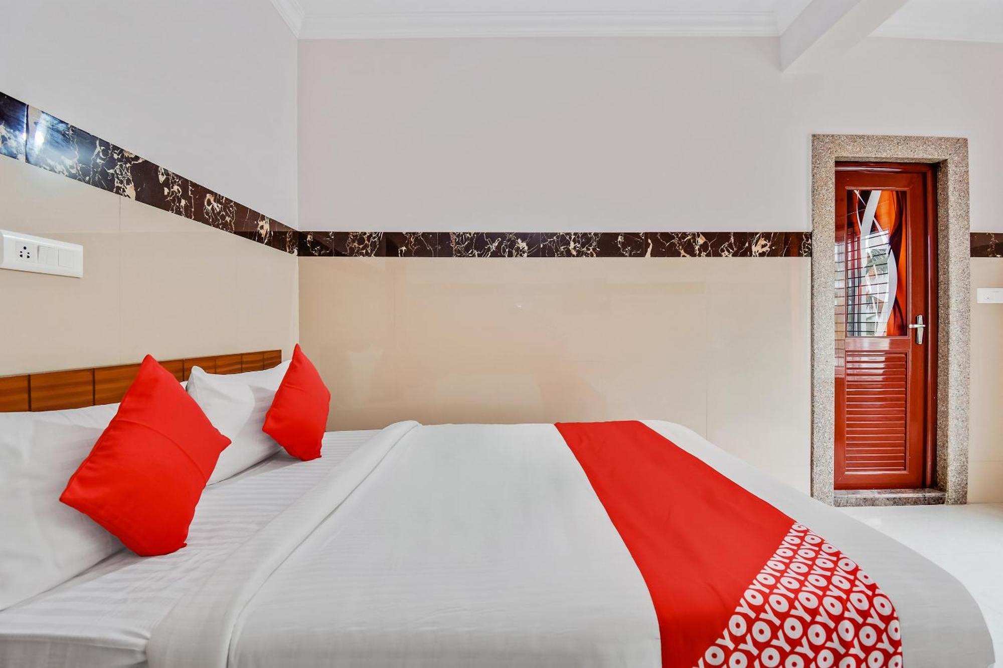 Hotel O Sri Sai Guru Comforts Yelahanka Екстер'єр фото
