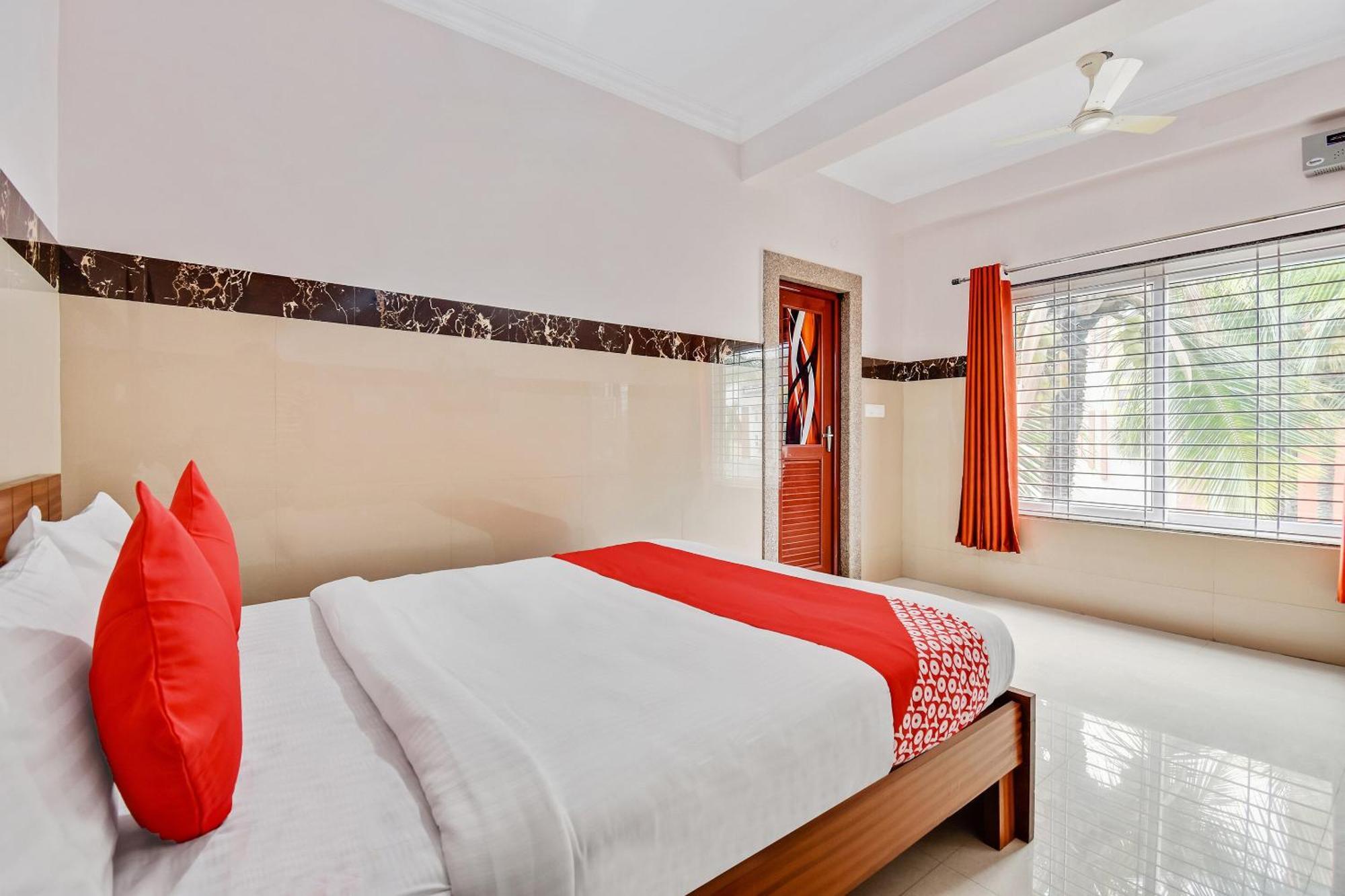 Hotel O Sri Sai Guru Comforts Yelahanka Екстер'єр фото